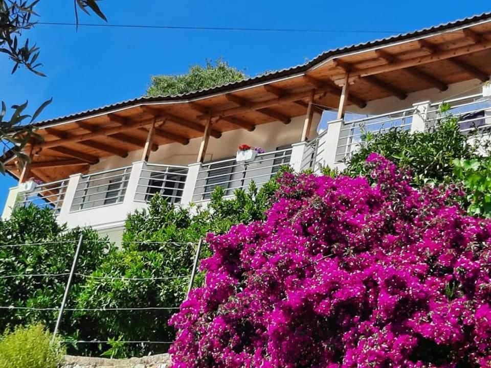 Lukovë Eduard Lagji Apartament מראה חיצוני תמונה