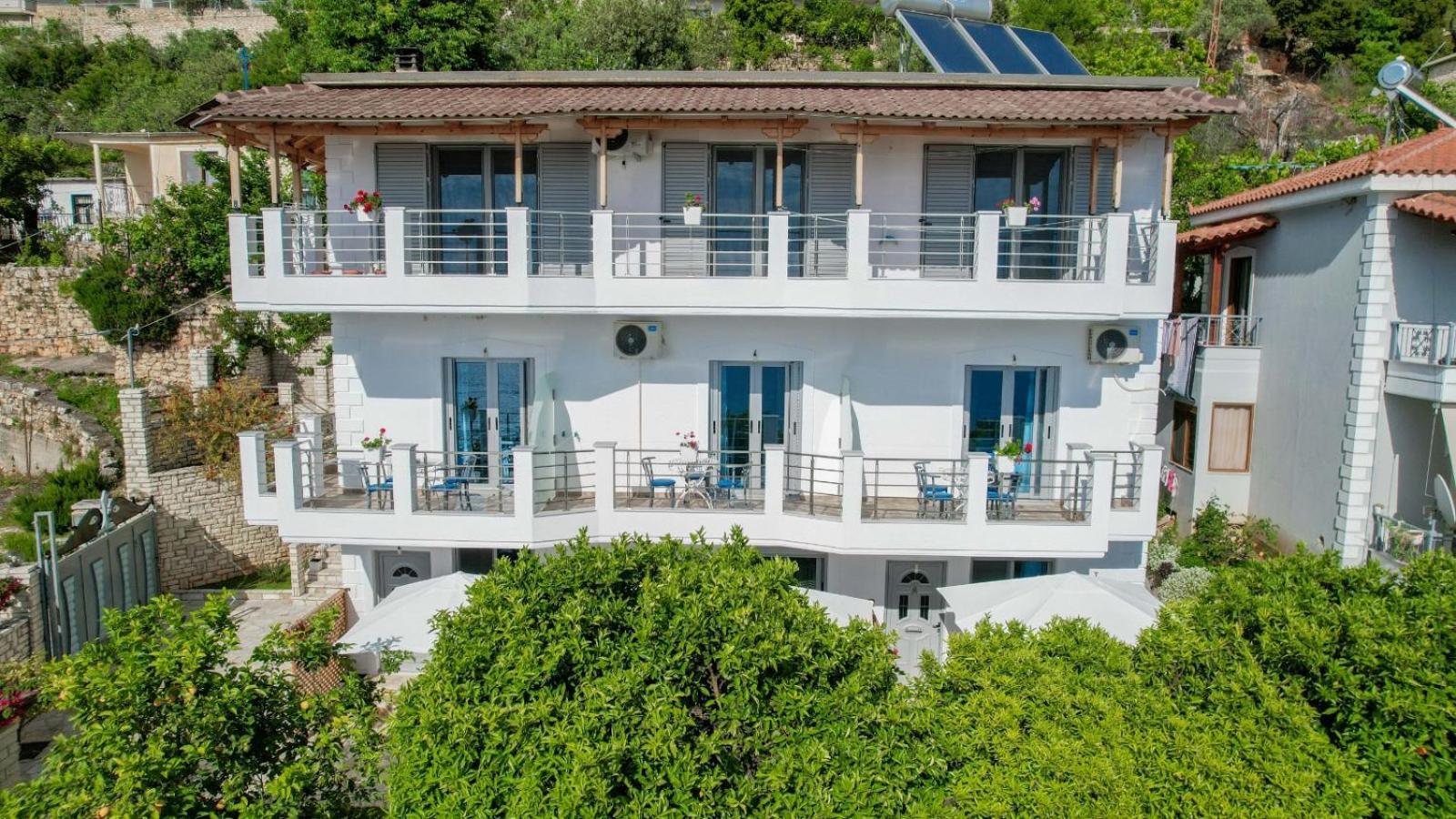 Lukovë Eduard Lagji Apartament מראה חיצוני תמונה