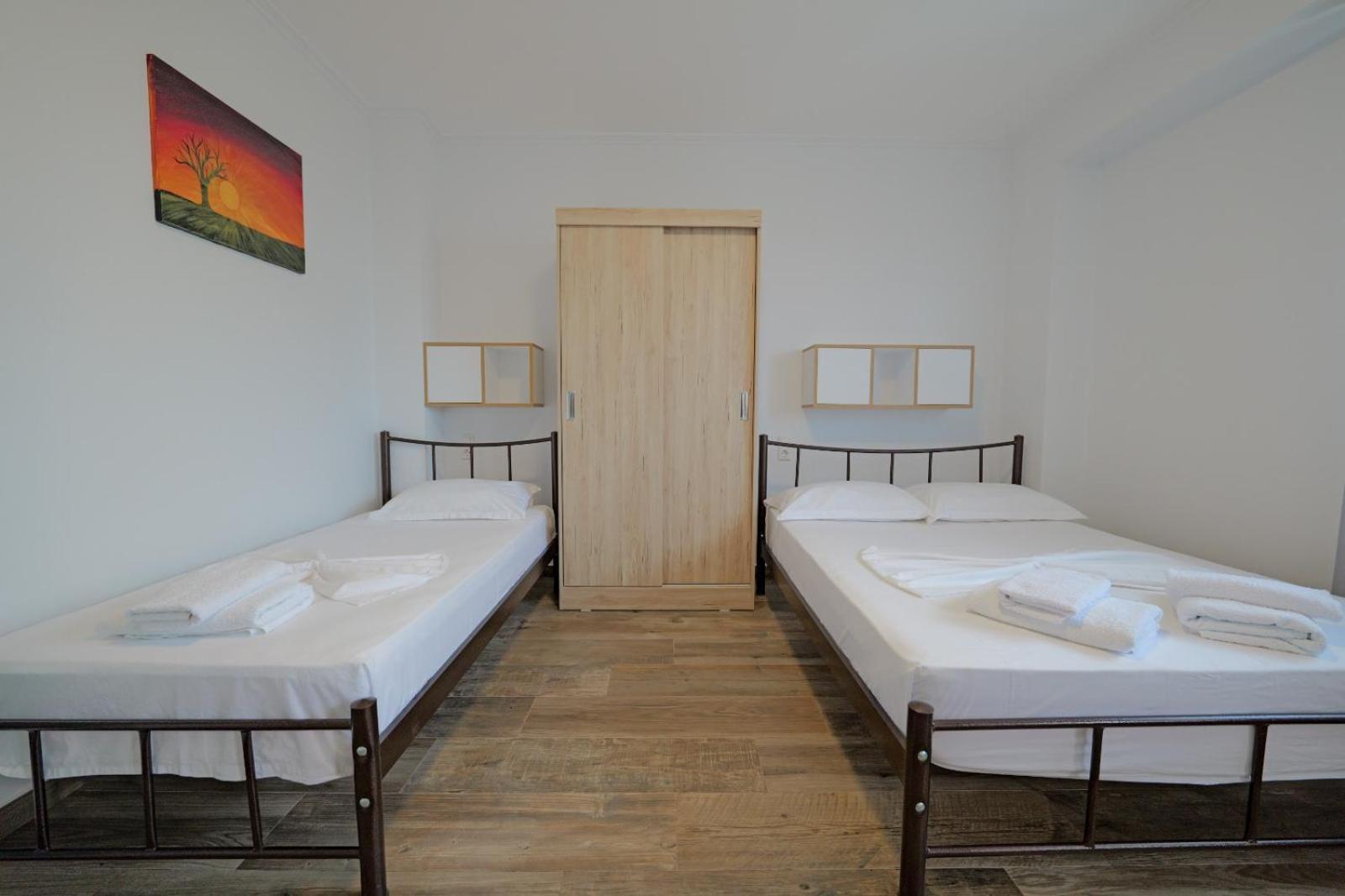 Lukovë Eduard Lagji Apartament מראה חיצוני תמונה
