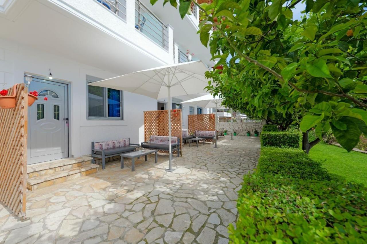 Lukovë Eduard Lagji Apartament חדר תמונה