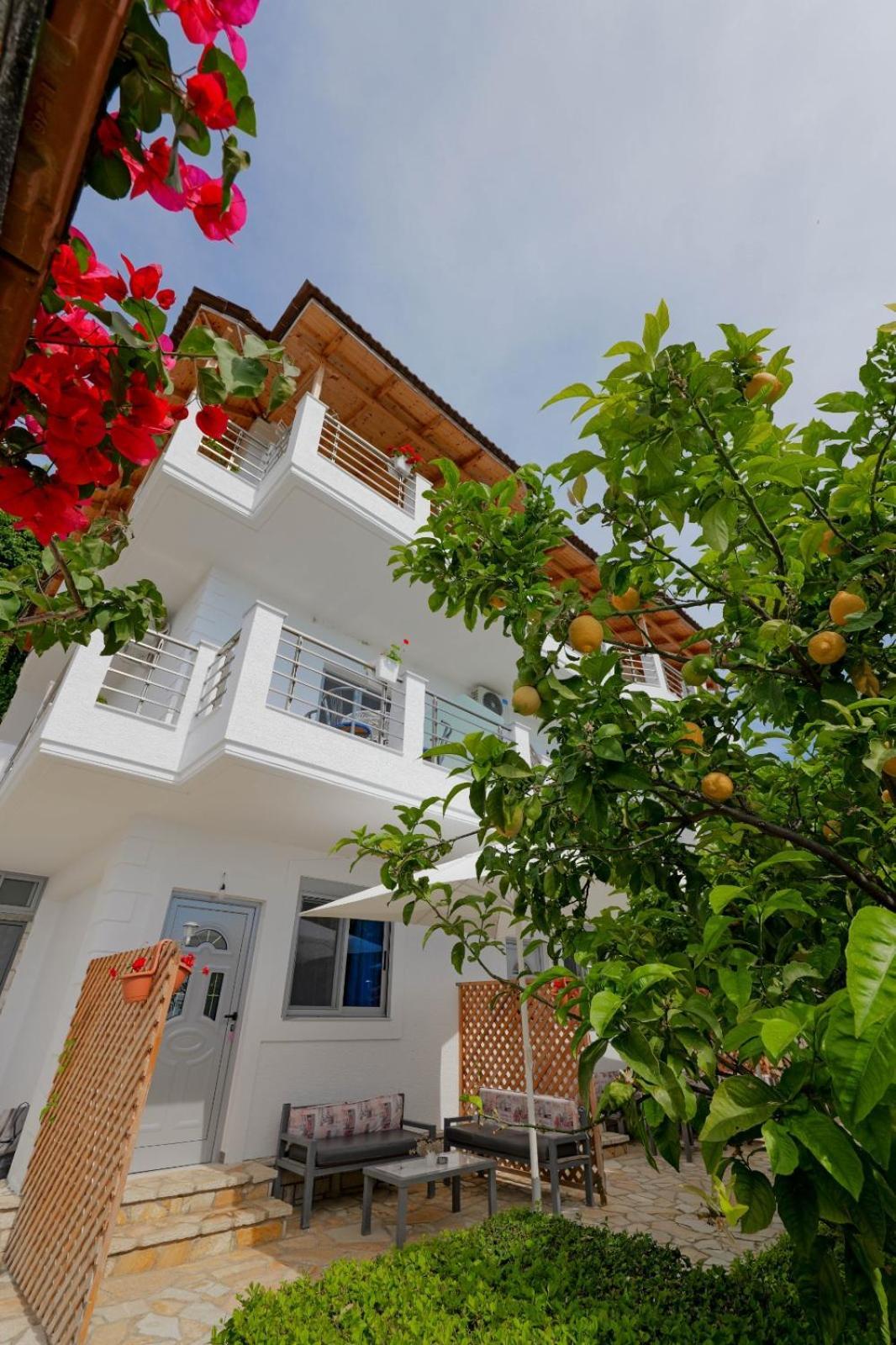 Lukovë Eduard Lagji Apartament חדר תמונה